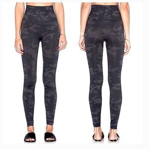 Spanx Look At Me Now Camo Green Leggings Size XL NWOT